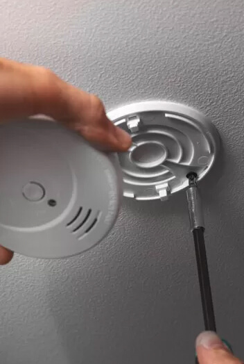 how to test smoke alarms