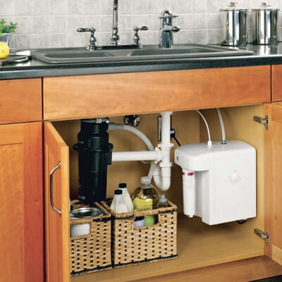 Plumber fixing broken pipes in Brisbane